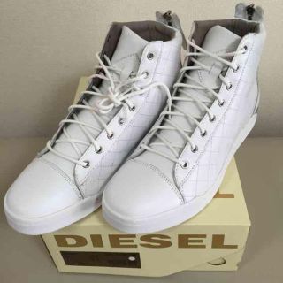 ディーゼル(DIESEL)の【新品】DIESEL ハイカット DIAMOND スニーカー  白(スニーカー)