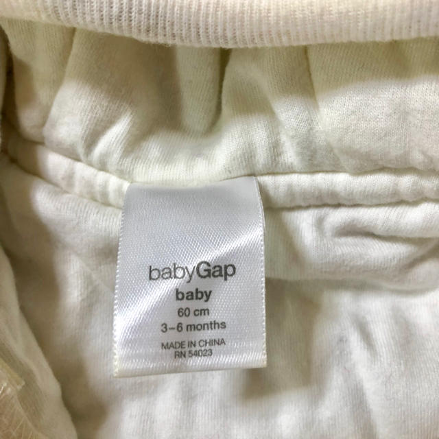 babyGAP(ベビーギャップ)のサイズ60 babyGAP 可愛いクマ耳足つき カバーオール キッズ/ベビー/マタニティのベビー服(~85cm)(カバーオール)の商品写真