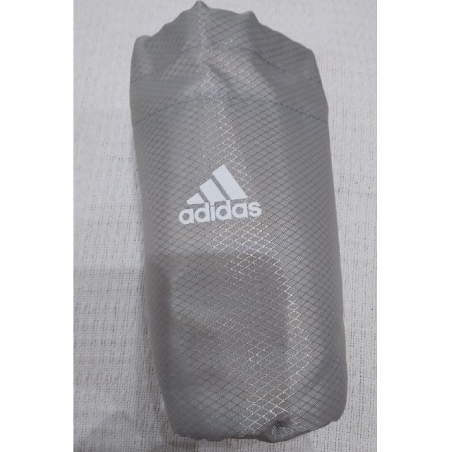 adidas(アディダス)のadidas アディダス ペットボトルカバー インテリア/住まい/日用品のキッチン/食器(弁当用品)の商品写真