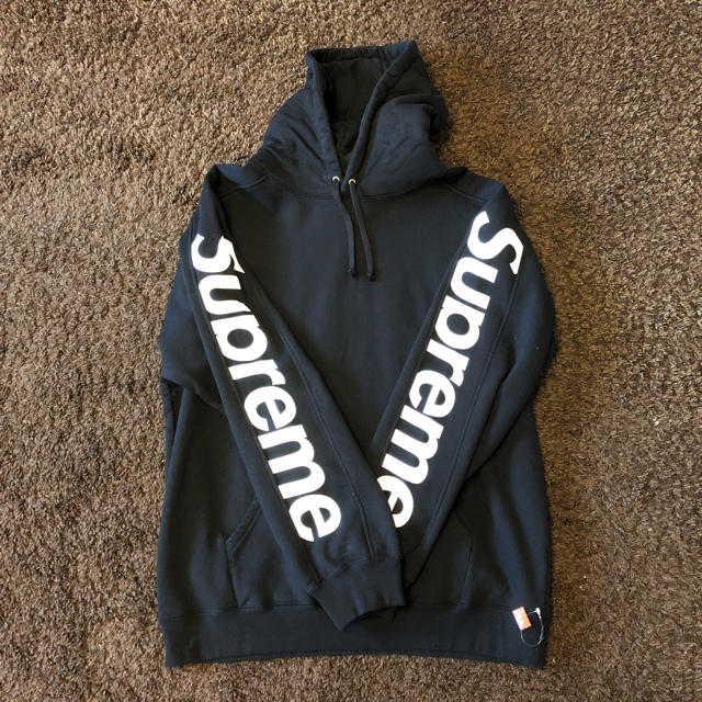 送料無料！Supreme Sideline Hooded Sweatshirt