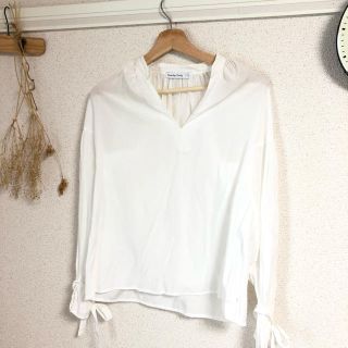 セブンデイズサンデイ(SEVENDAYS=SUNDAY)の💕新品未使用💕オシャレシャツ(シャツ/ブラウス(長袖/七分))