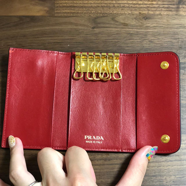 PRADA(プラダ)のPRADAキーケース レディースのファッション小物(キーケース)の商品写真