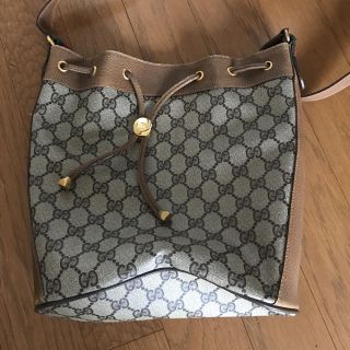 GUCCI ショルダーバッグ(ショルダーバッグ)