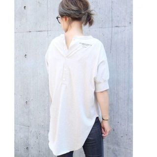 ドゥーズィエムクラス(DEUXIEME CLASSE)の美品 AMERICANA HENRY プルオーバー アメリカーナ ナチュラル(Tシャツ(半袖/袖なし))