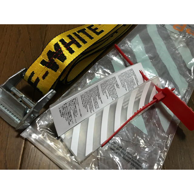 off-white イエロー インダストリアルベルト