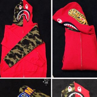 アベイシングエイプ(A BATHING APE)の在庫無し❌他で売れました。(パーカー)