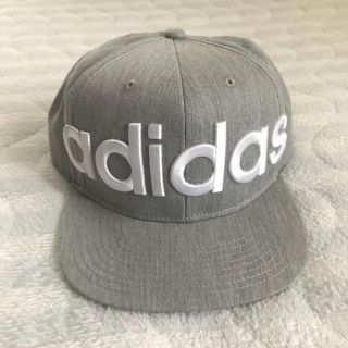 アディダス(adidas)の⊿adidas キャップ グレー⊿(キャップ)