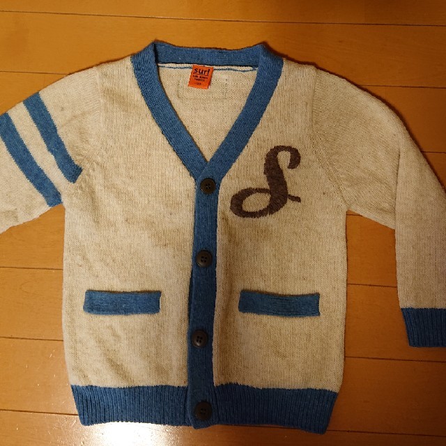 surl(シュール)のカーディガン  サイズ100 キッズ/ベビー/マタニティのキッズ服男の子用(90cm~)(カーディガン)の商品写真