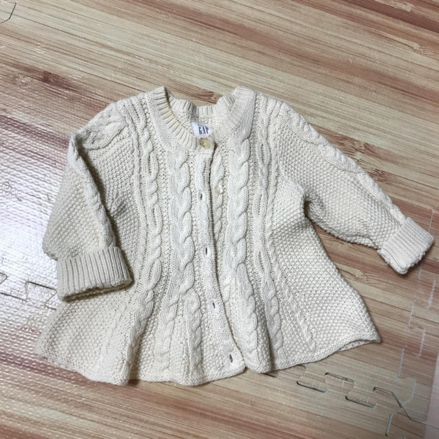 GAP Kids(ギャップキッズ)のbabyGAP  ニットカーディガン キッズ/ベビー/マタニティのベビー服(~85cm)(カーディガン/ボレロ)の商品写真