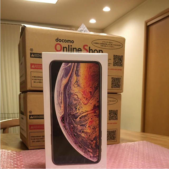 国内外の人気集結！ iPhone - Apple XS 64GB ゴールド 未開封 SIM