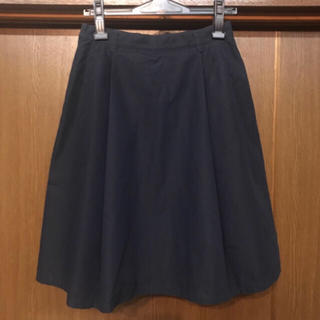 プラダ(PRADA)のPRADA プリーツスカート 紺色(ひざ丈スカート)