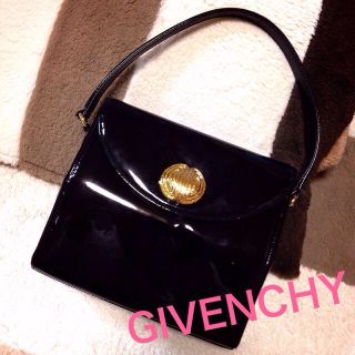 ジバンシィ(GIVENCHY)のジバンシー＊エナメルバッグ(ハンドバッグ)