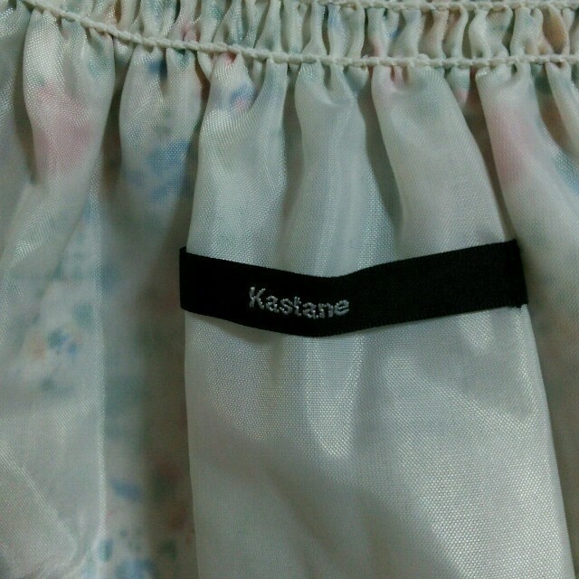 Kastane(カスタネ)の小花柄☆春スカート レディースのスカート(ひざ丈スカート)の商品写真