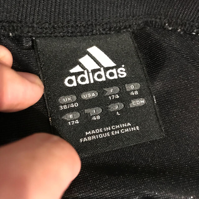 adidas(アディダス)のadidas エナメルシャツ 値下げ メンズのトップス(シャツ)の商品写真