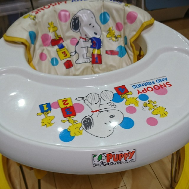 SNOOPY(スヌーピー)のさやももっち様専用 値下げ歩行器 スヌーピー キッズ/ベビー/マタニティの外出/移動用品(歩行器)の商品写真