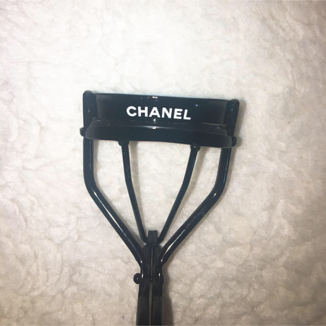 CHANEL(シャネル)のCHANELビューラー💖ほぼ新品 送料込 コスメ/美容のコスメ/美容 その他(その他)の商品写真