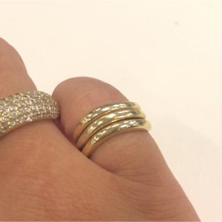 ジュエリーツツミ(JEWELRY TSUTSUMI)の【ジュエリー ツツミ】3連ピンキーリング 指輪 K10 YG TSUTSUMI(リング(指輪))