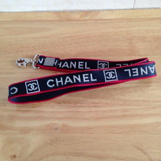 シャネル(CHANEL)のシャネル.ネックストラップ紺(キーホルダー)