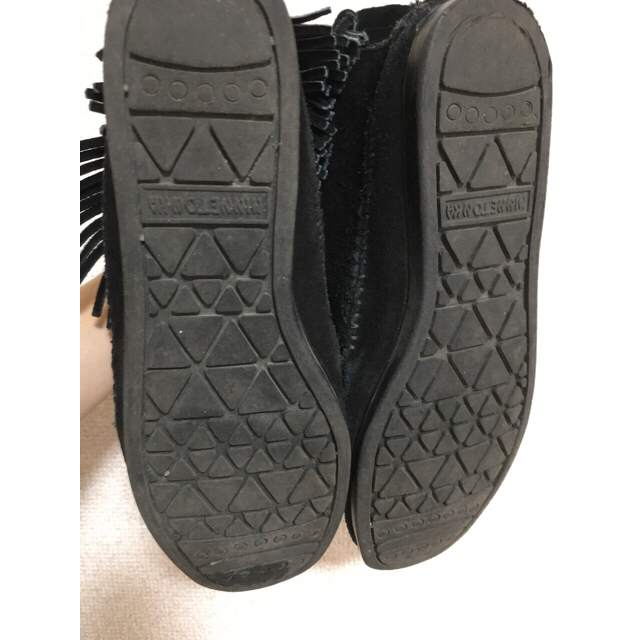 Minnetonka(ミネトンカ)のミネトンカ フリンジブーツ レディースの靴/シューズ(ブーツ)の商品写真