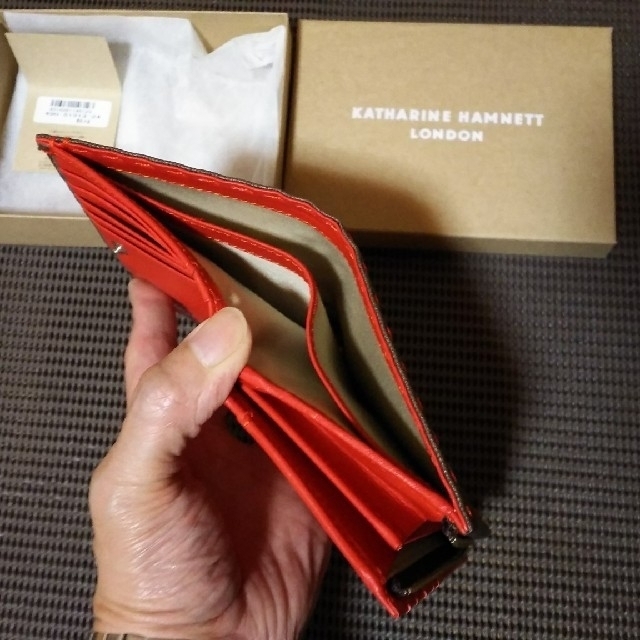 KATHARINE HAMNETT(キャサリンハムネット)の【美品】KATHARINE　HAMNETT　二つ折り財布 メンズのファッション小物(折り財布)の商品写真