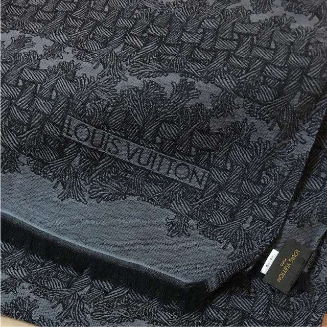 正規品。LOUIS VUITTON マフラー