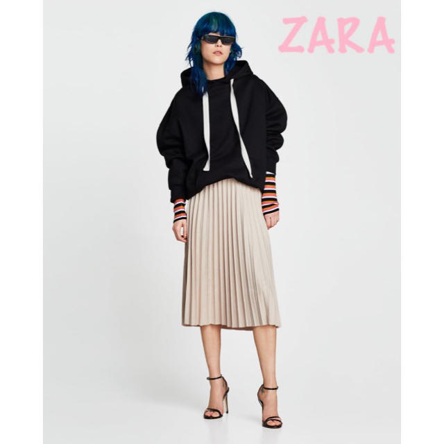 ZARA(ザラ)のsale!新品タグ付☆ZARAザラ☆フェイクベルベットプリーツスカート レディースのスカート(ひざ丈スカート)の商品写真