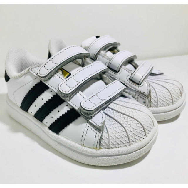 adidas(アディダス)のadidas スーパースター キッズ 13.5cm キッズ/ベビー/マタニティのベビー靴/シューズ(~14cm)(スニーカー)の商品写真