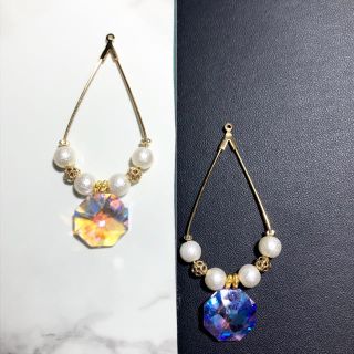 スワロフスキー(SWAROVSKI)の【Swarovski 】ロザリンブルーオーロラ×フープ♡ピアス&イヤリング(ピアス)