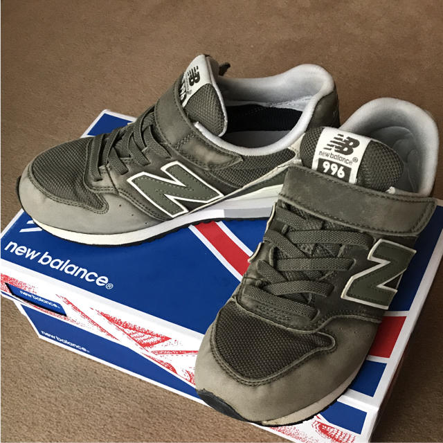 New Balance(ニューバランス)のnew balance 996 スニーカー キッズ22cm キッズ/ベビー/マタニティのキッズ靴/シューズ(15cm~)(スニーカー)の商品写真