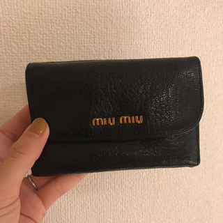 ミュウミュウ(miumiu)のmiumiu / ミニ財布(財布)