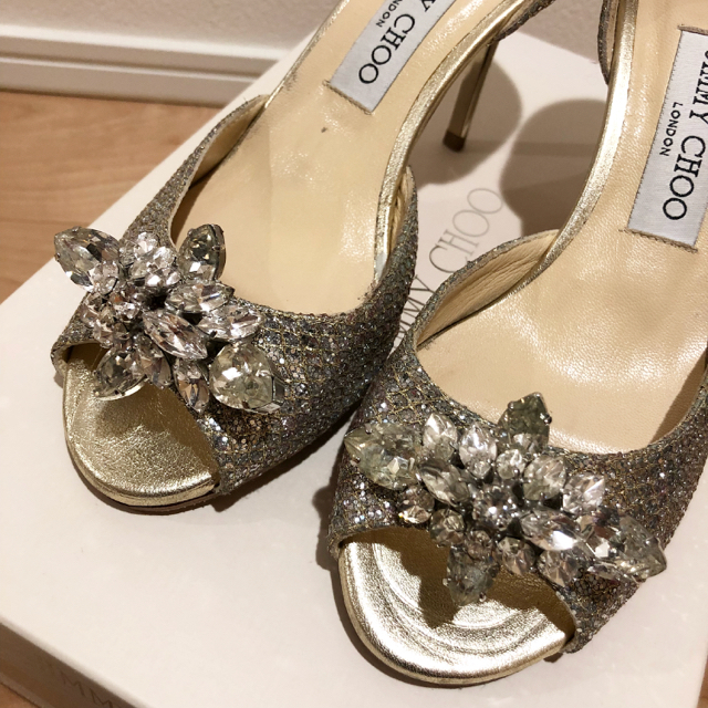 JIMMY CHOO(ジミーチュウ)のJIMMYCHOO グリッターサンダル 35.5 レディースの靴/シューズ(サンダル)の商品写真