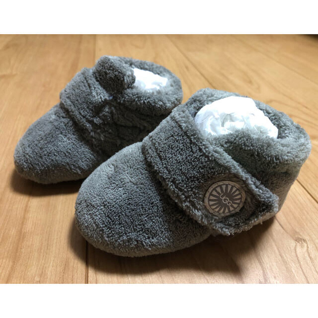 UGG(アグ)のUGG®️ ベビーシューズ キッズ/ベビー/マタニティのベビー靴/シューズ(~14cm)(スニーカー)の商品写真