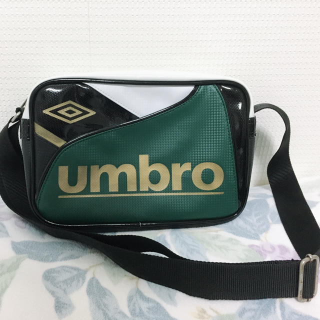 UMBRO(アンブロ)のumbro カバン レディースのバッグ(ハンドバッグ)の商品写真