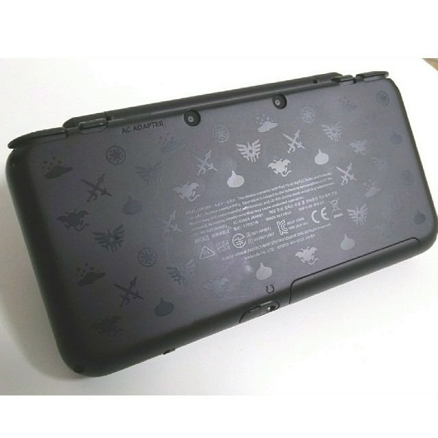 任天堂(ニンテンドウ)のニンテンドー　New NINTENDO 2DS LL　はぐれメタルエディション エンタメ/ホビーのゲームソフト/ゲーム機本体(携帯用ゲーム機本体)の商品写真