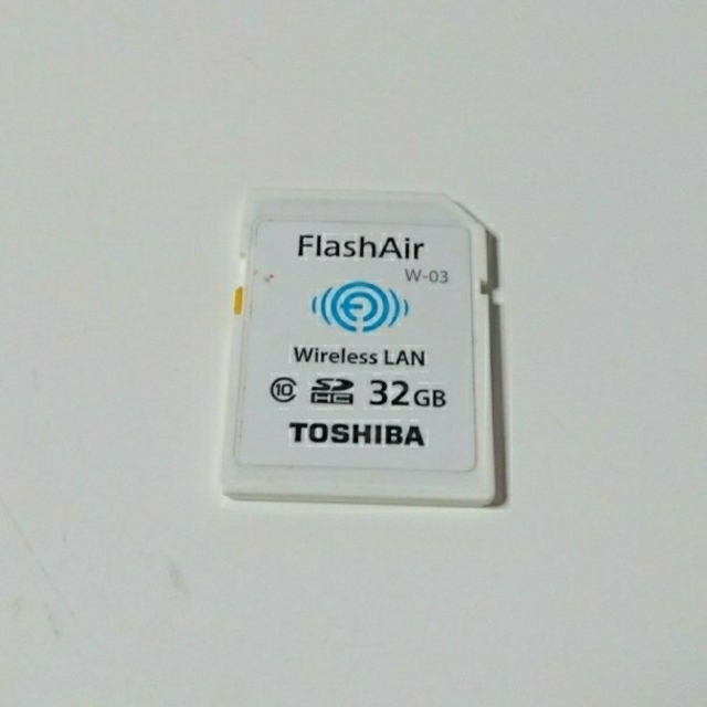 東芝(トウシバ)の東芝 Flash air 32GB SDカード  スマホ/家電/カメラのカメラ(その他)の商品写真