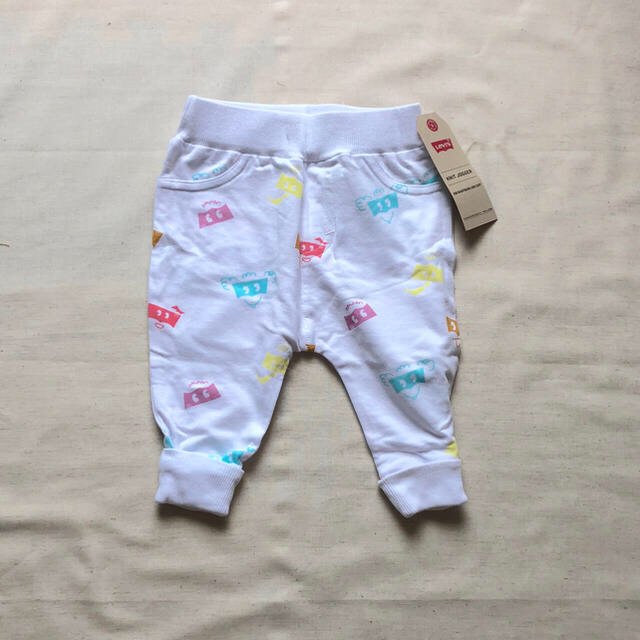 Levi's(リーバイス)の新品 リーバイス ベビー ジョガーパンツ Levi's Baby 18M キッズ/ベビー/マタニティのベビー服(~85cm)(パンツ)の商品写真