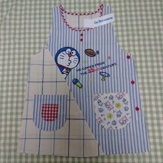 新品まち様専用　ドラえもん　エプロン　保育士(その他)
