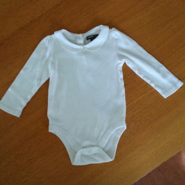 babyGAP(ベビーギャップ)のbabyGap ロンパース キッズ/ベビー/マタニティのベビー服(~85cm)(ロンパース)の商品写真