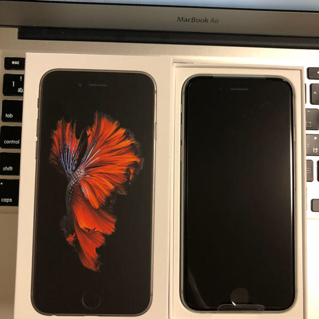 【10%OFF】 iPhone - 【simフリー】新品 iphone6s/スペースグレイゴールド2台 スマートフォン本体 【10%OFF】 iPhone - 【simフリー】新品 iphone6s/スペースグレイゴールド2台 スマートフォン本体