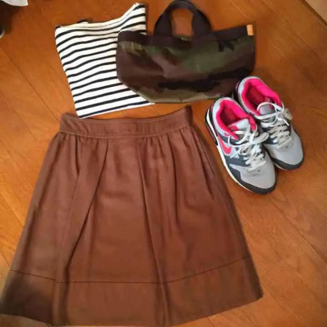 TOMORROWLAND(トゥモローランド)のトゥモローランド スカート レディースのスカート(ひざ丈スカート)の商品写真