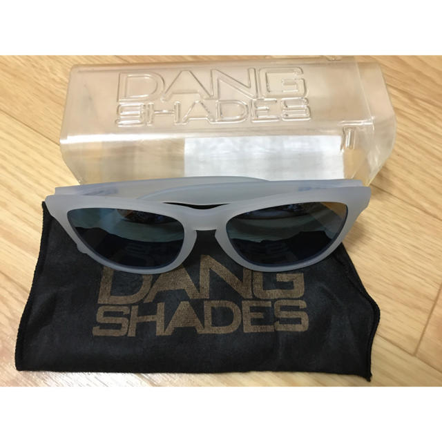 DANE SHADES サングラス美品 メンズのファッション小物(サングラス/メガネ)の商品写真