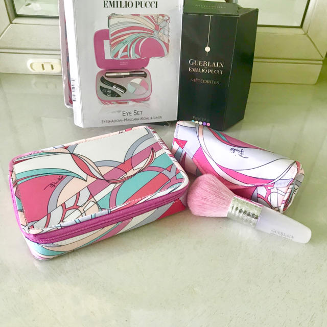 GUERLAIN by EMILIO PUCCI ポーチ(アイシャドウ)&ブラシ