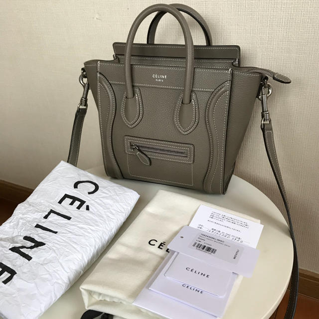 美品！人気完売品 正規品 セリーヌ ラゲージ ナノ スリ CELINE バッグ | フリマアプリ ラクマ