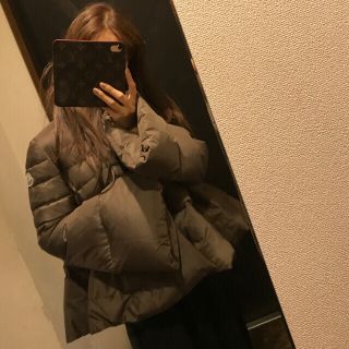 モンクレール(MONCLER)の専用モンクレール sacai  サイズ0 クリーニング済み 交渉ok(ダウンジャケット)