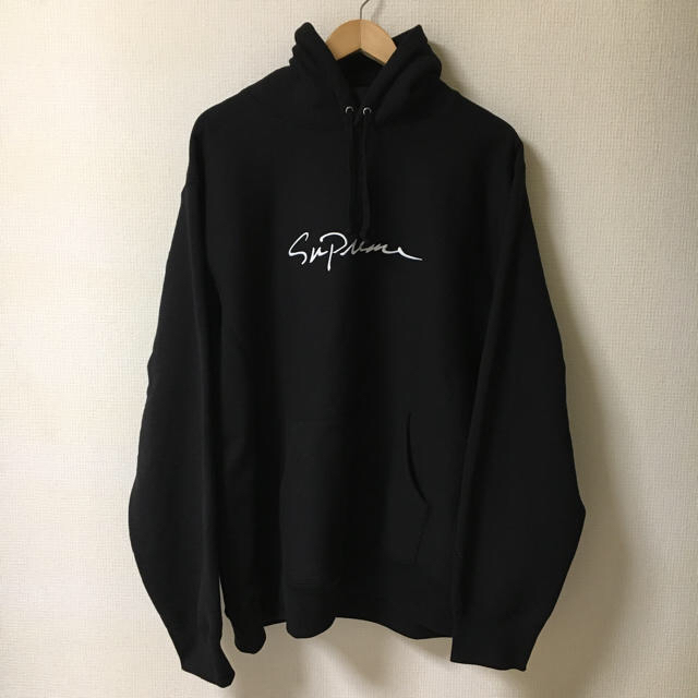 supreme 黒hoodie