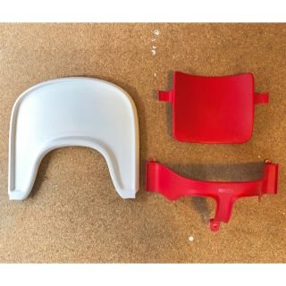 ストッケ(Stokke)のSTOKKE (ストッケ) ベビーセット+トレイ 赤(その他)