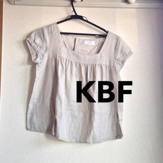 ケービーエフ(KBF)のKBF☆ブラウス(シャツ/ブラウス(半袖/袖なし))