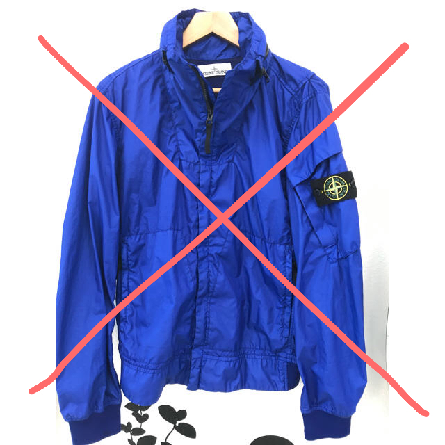 売り切れました。】☆美品☆ STONE ISLAND ナイロンジャケット
