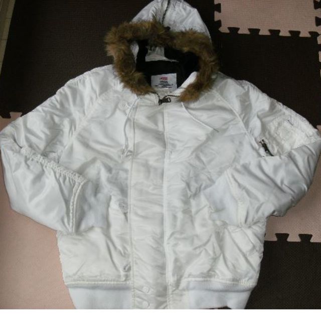 早い者勝ち!!SUPREME Flight Satin N-2B Parka 早い者勝ち!!SUPREME Flight Satin N-2B Parka