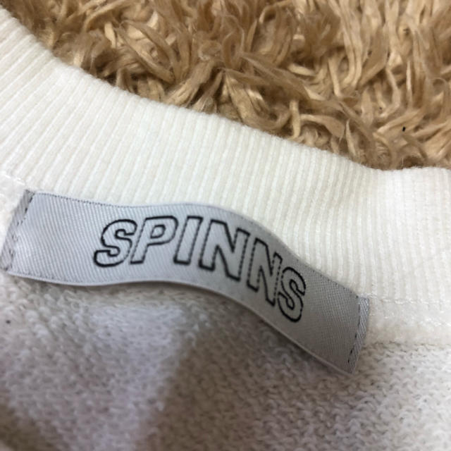 SPINNS(スピンズ)のトレーナー 白 スピンズ レディースのトップス(トレーナー/スウェット)の商品写真